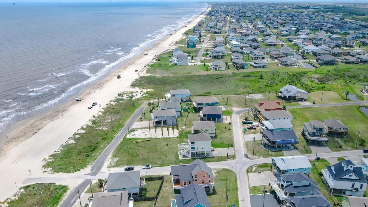 Villa Spring Break Specials! Front Row Views - Tiki Bar - Playground à Bolivar Peninsula Extérieur photo